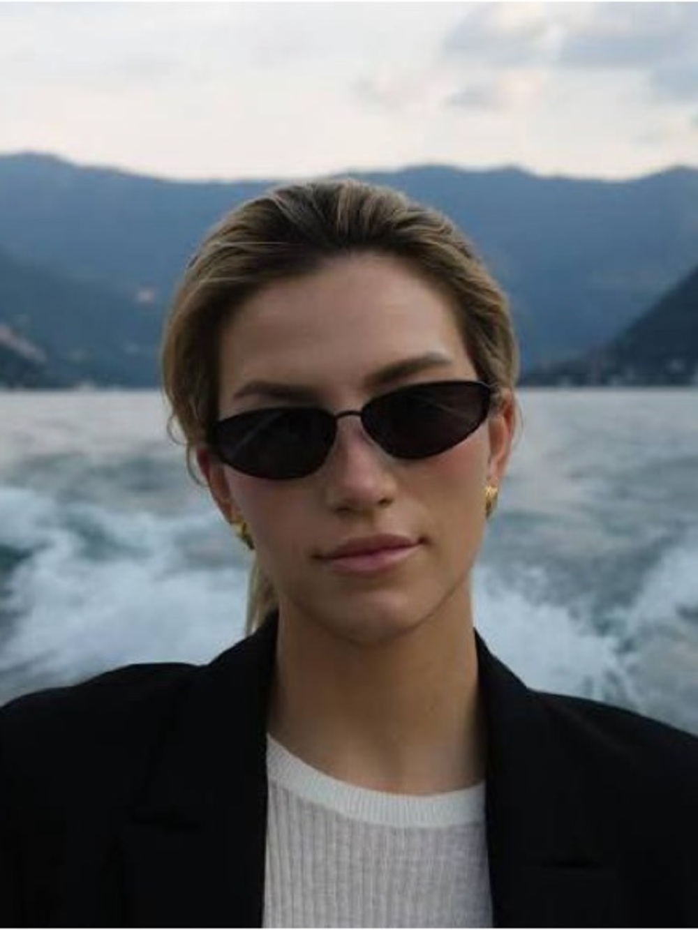 Black Venice Cat-Eye Sunglasses - Aureum - Picture 2 of 2